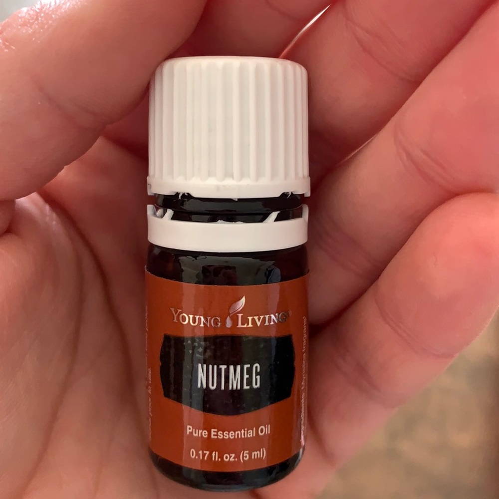 YL nutmeg EO. 5ml. Used less than 5 drops.